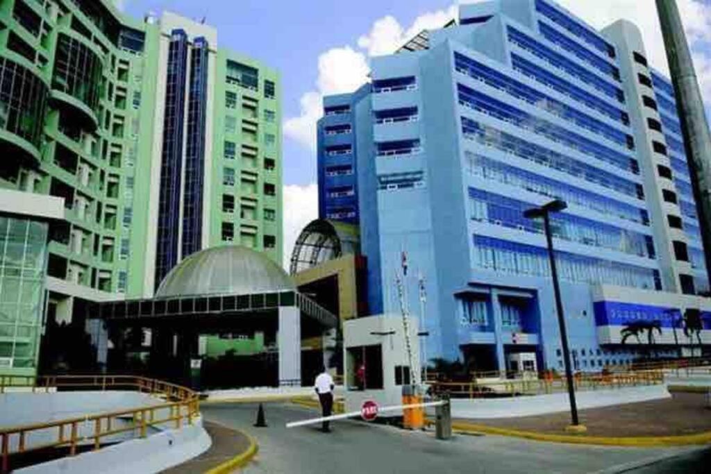 Apartamento Detras Del Homs En Santiago De Los Caballeros Piso 1 Lägenhet Exteriör bild